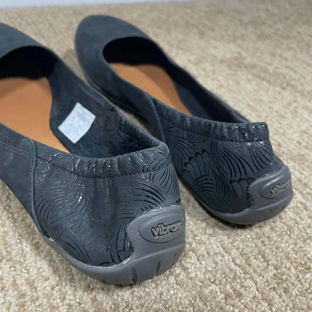 Merrell gold commuter days